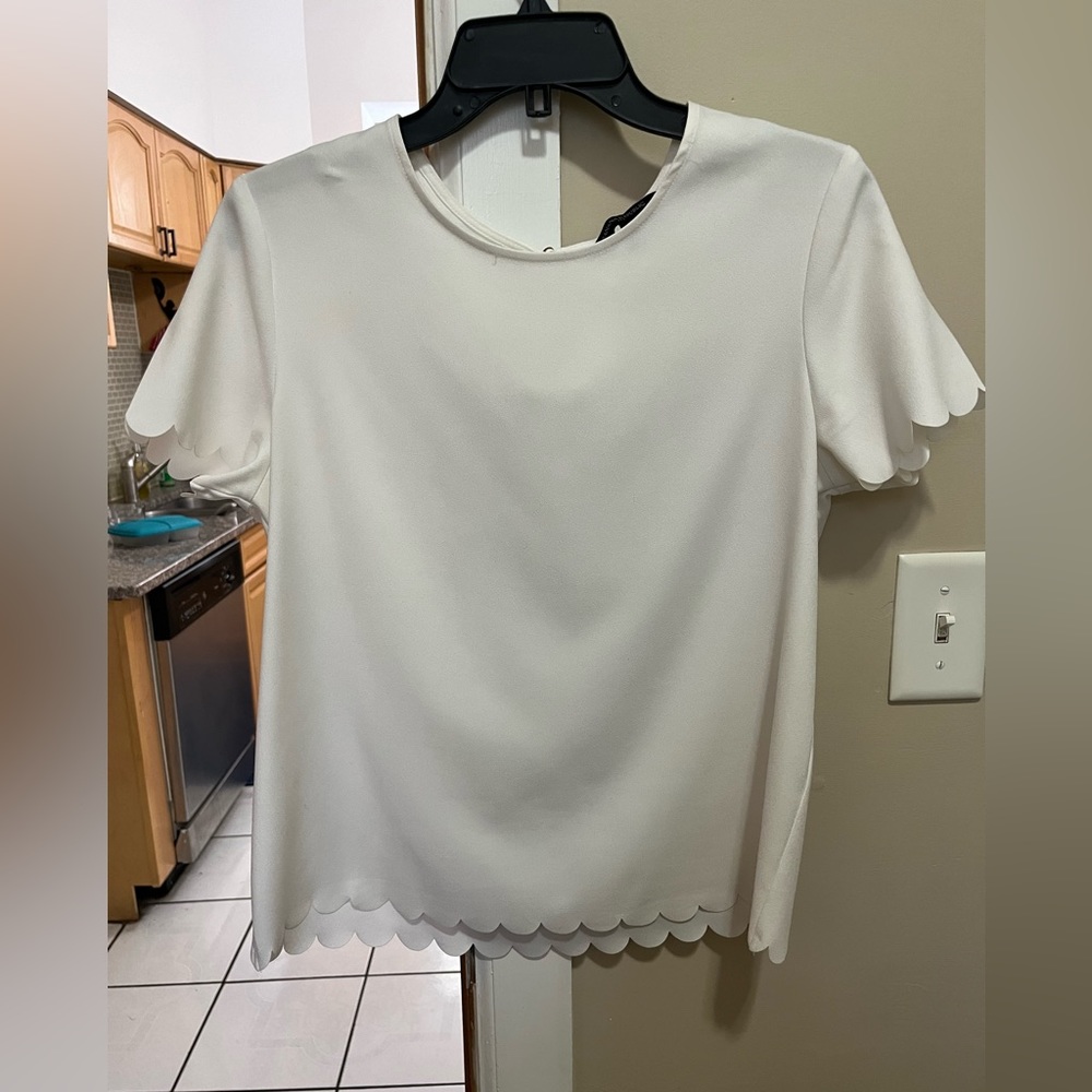 White dress shirt with back button